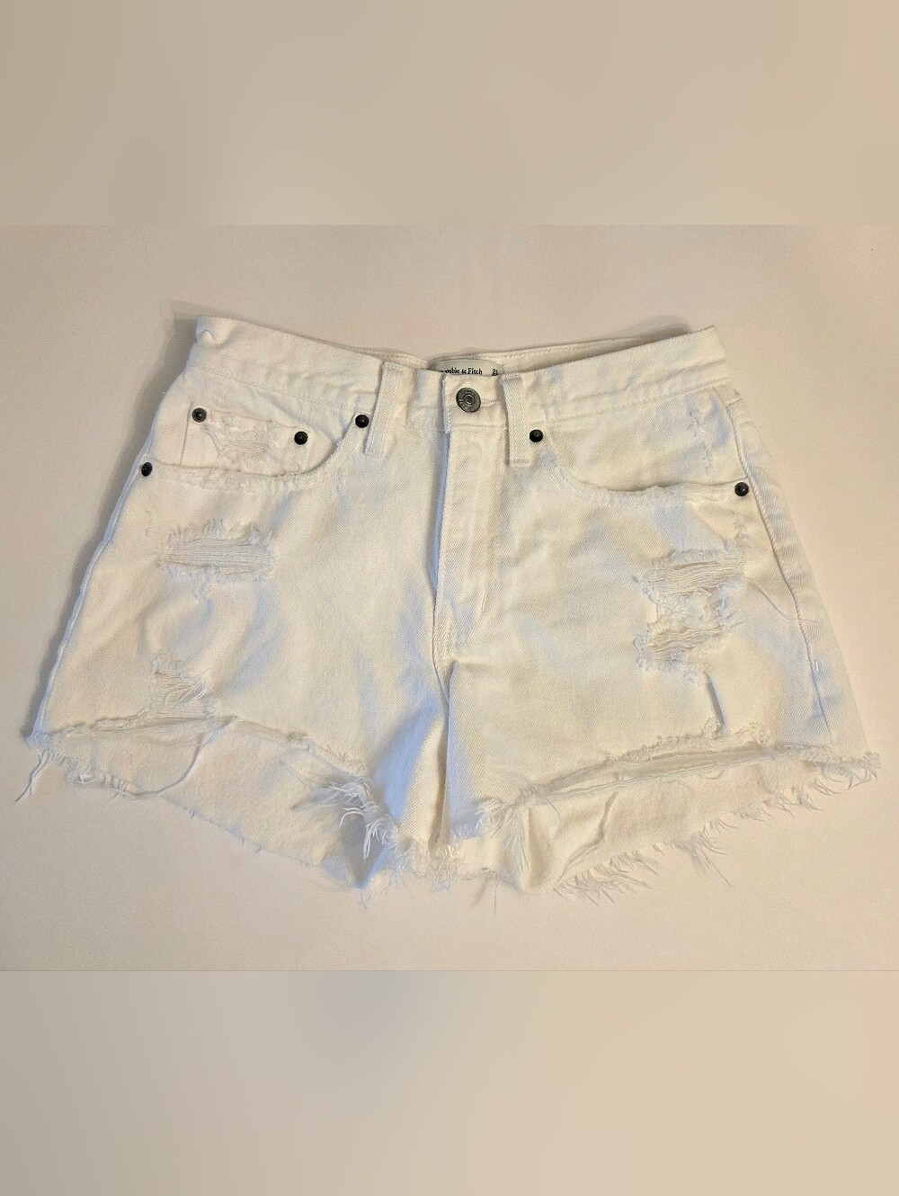 Abercrombie & Fitch The Boyfriend Midrise Shorts 0 White Factory Destroyed EUC